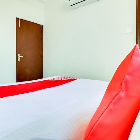 Hotel O The Velvet Chinhat Tiraha Esterno foto