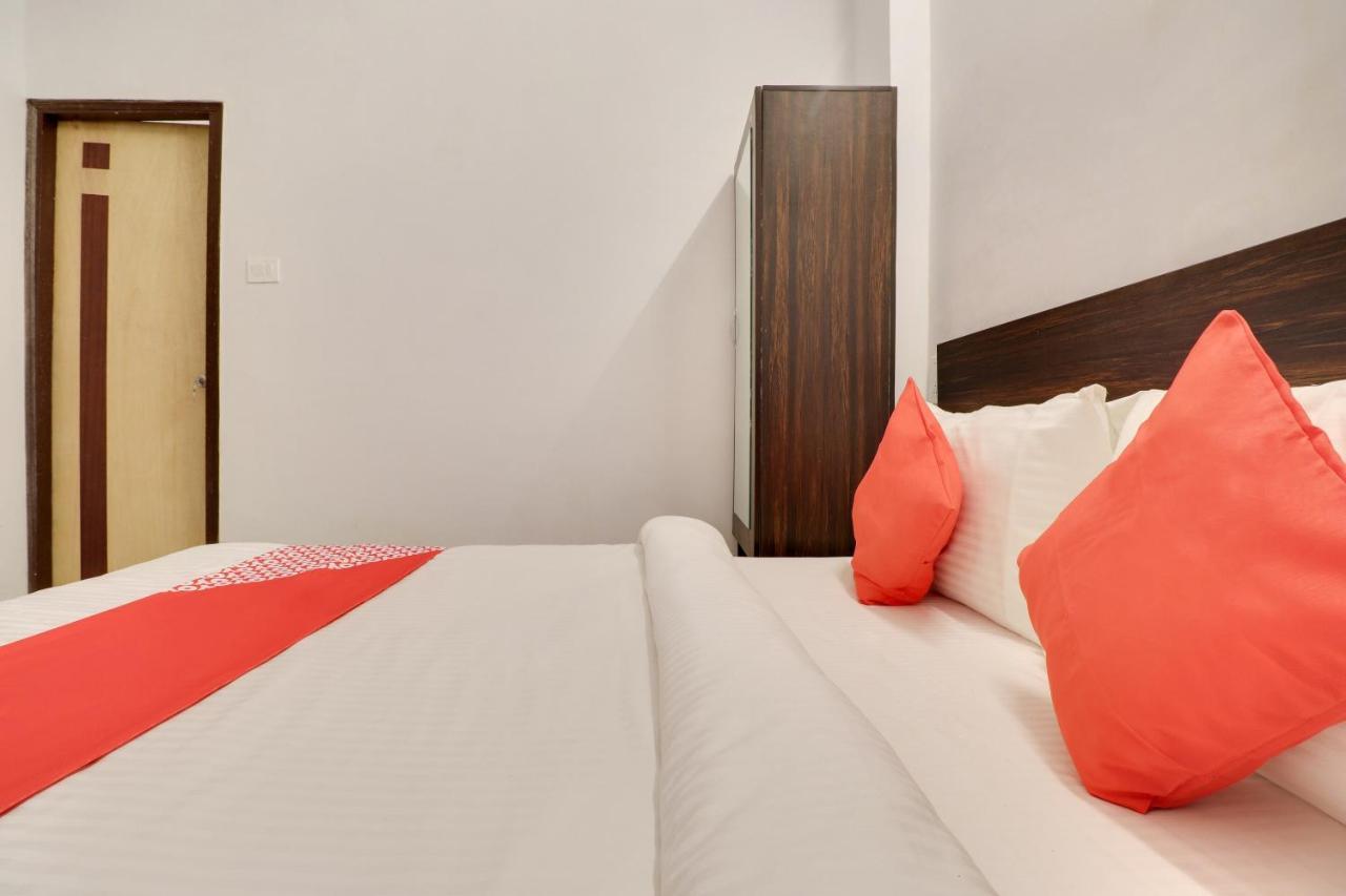 Hotel O The Velvet Chinhat Tiraha Esterno foto