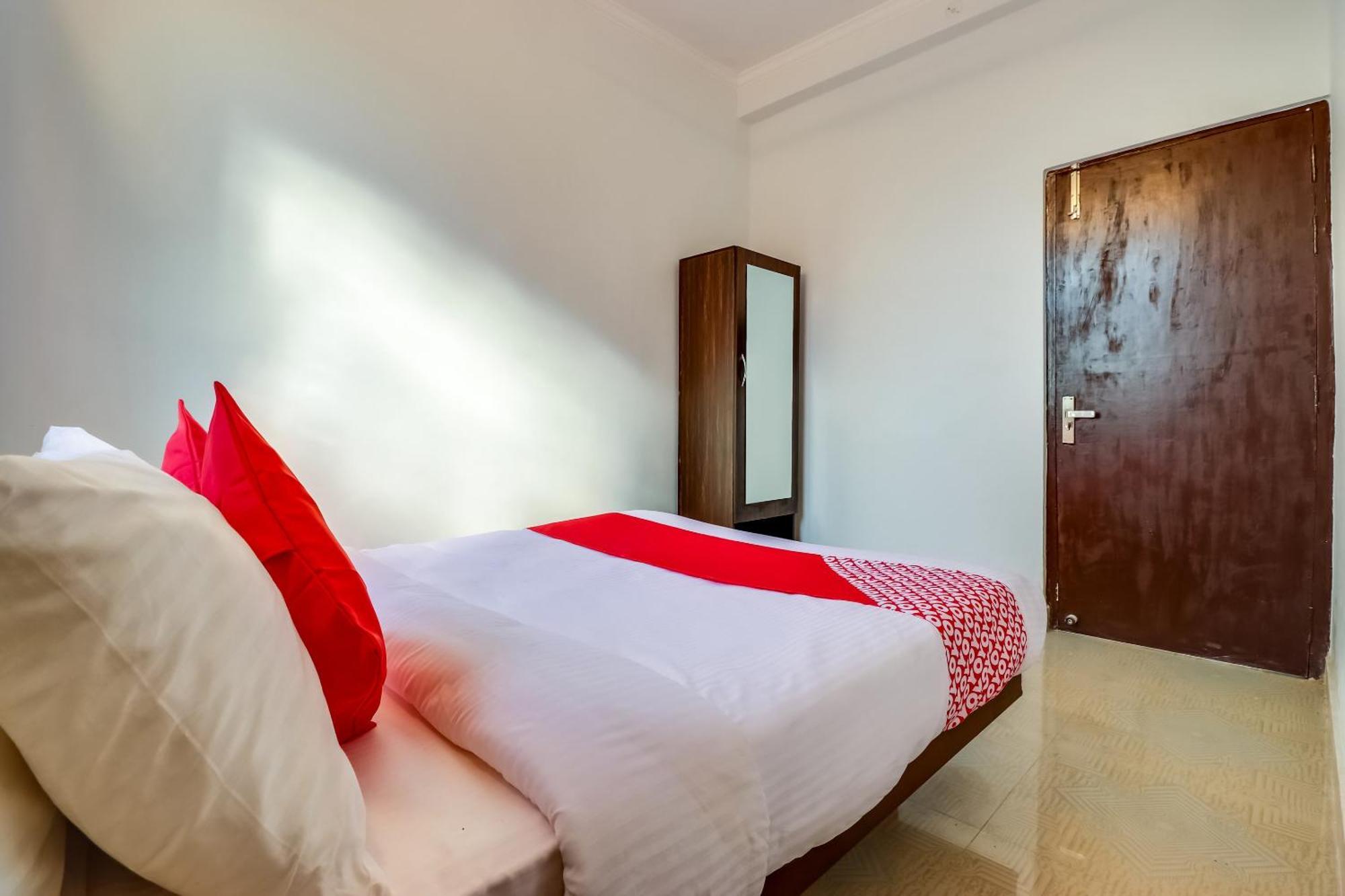 Hotel O The Velvet Chinhat Tiraha Esterno foto