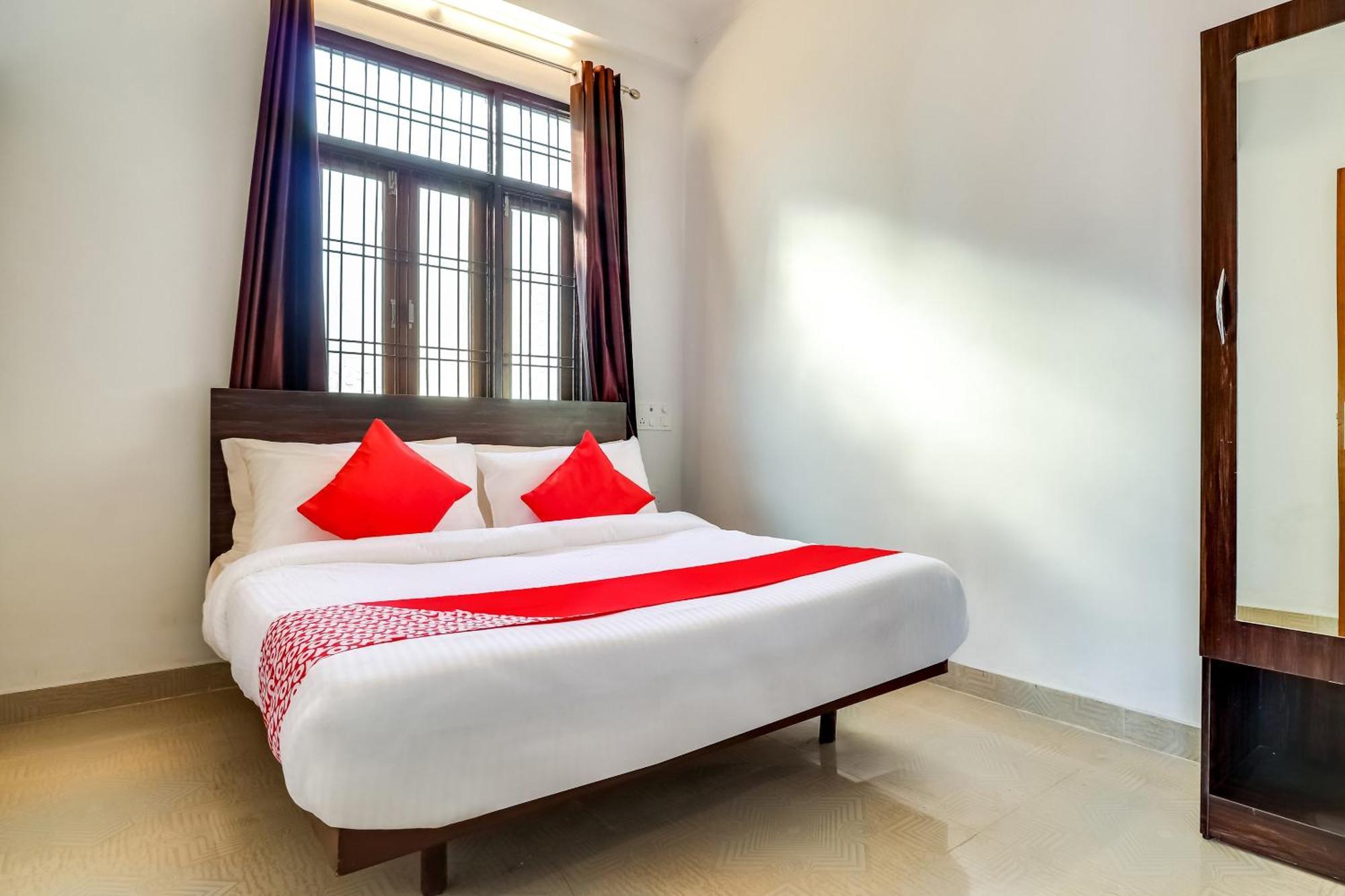 Hotel O The Velvet Chinhat Tiraha Esterno foto